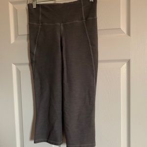 Lululemon Cropped Pants